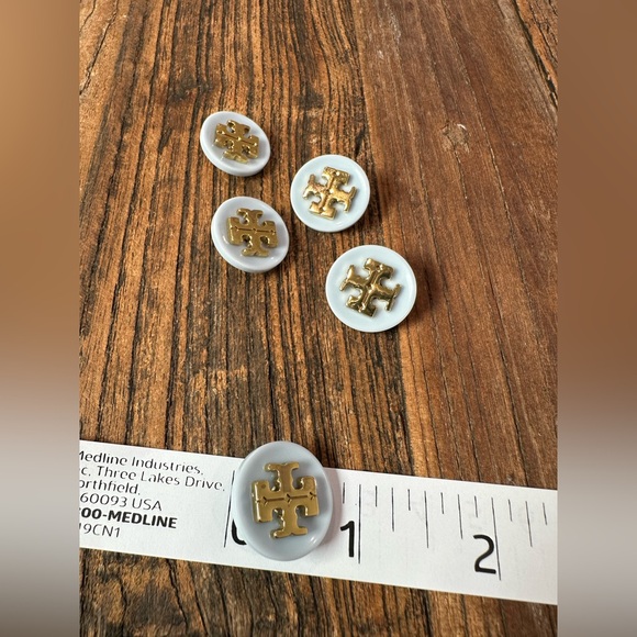 Tory Burch Gold Emblem on light blue and gold Buttons set of 5 - Picture 2 of 3